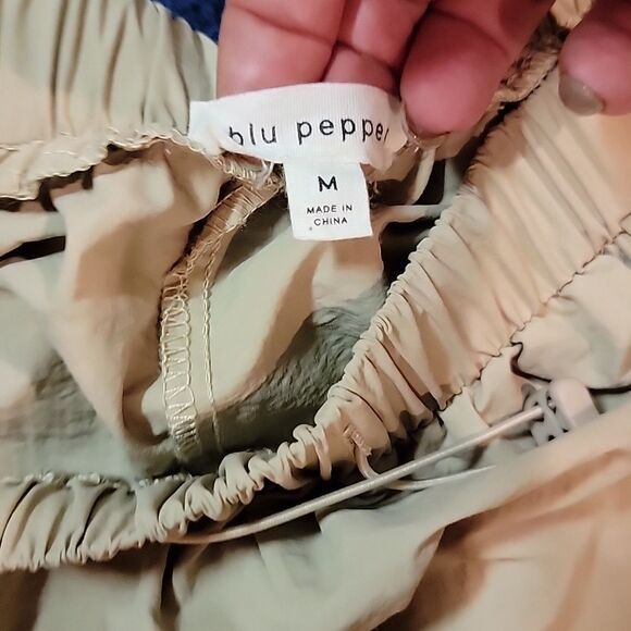 Blu Pepper  Beige Joggers Sz Med - Picture 11 of 13